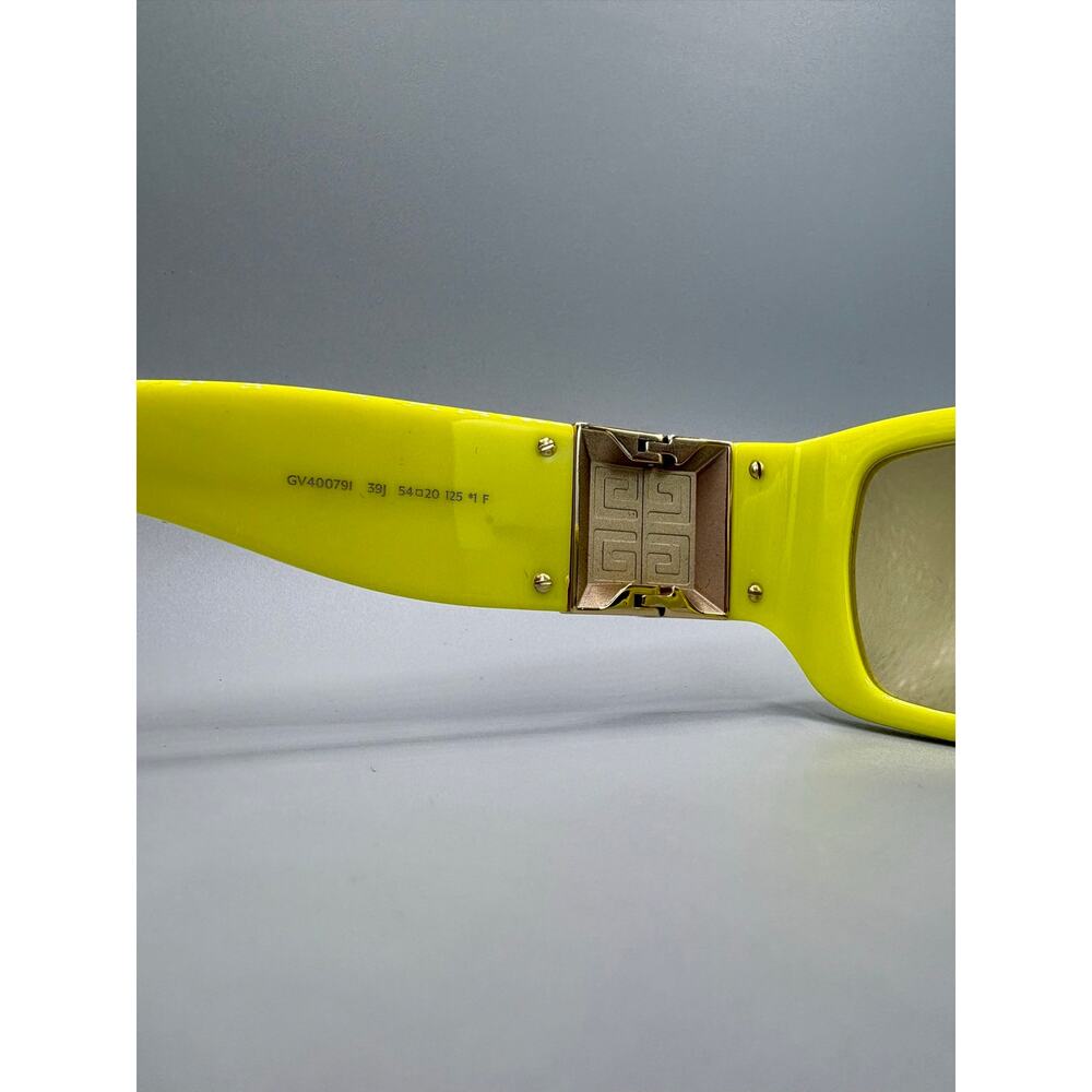 Givenchy - Style GV400791 Yellow - Luxury Sunglasses w/ COA - Picture 4 of 8